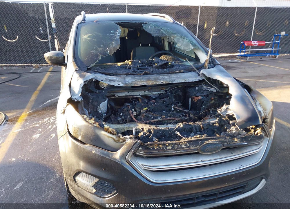 2018 FORD ESCAPE SE VIN: 1FMCU9GD3JUA32249