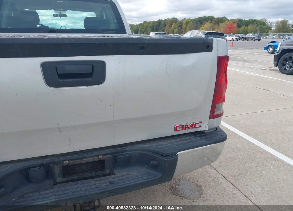 2011 GMC SIERRA 1500 WORK TRUCK VIN: 1GTR1TE06BZ326057
