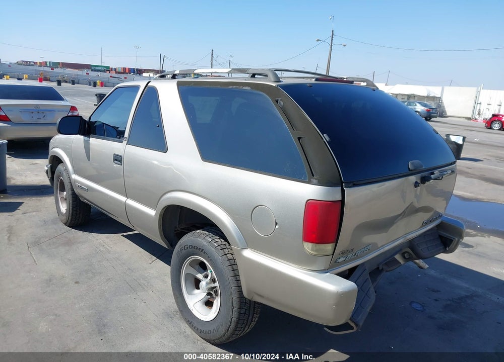 2000 CHEVROLET BLAZER LS VIN: 1GNCS18W7YK125042