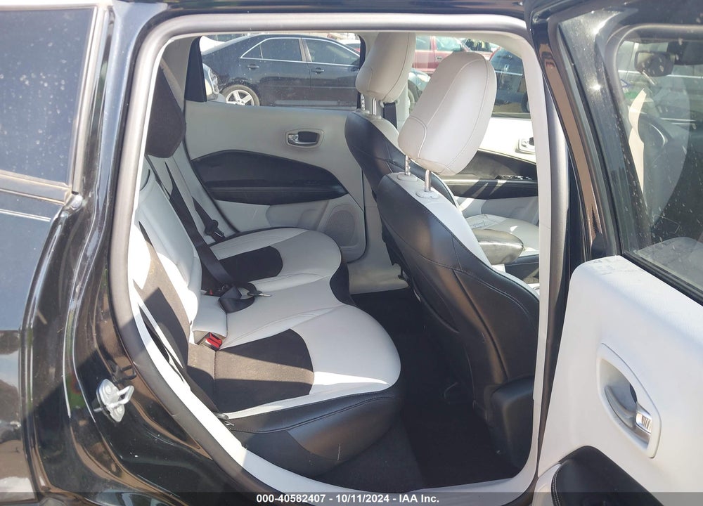 2019 JEEP COMPASS SUN AND WHEEL FWD VIN: 3C4NJCBB1KT711523