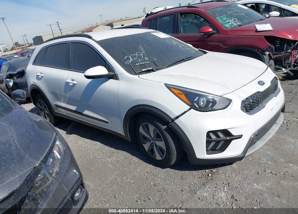 2021 KIA NIRO LX VIN: KNDCB3LC5M5465641
