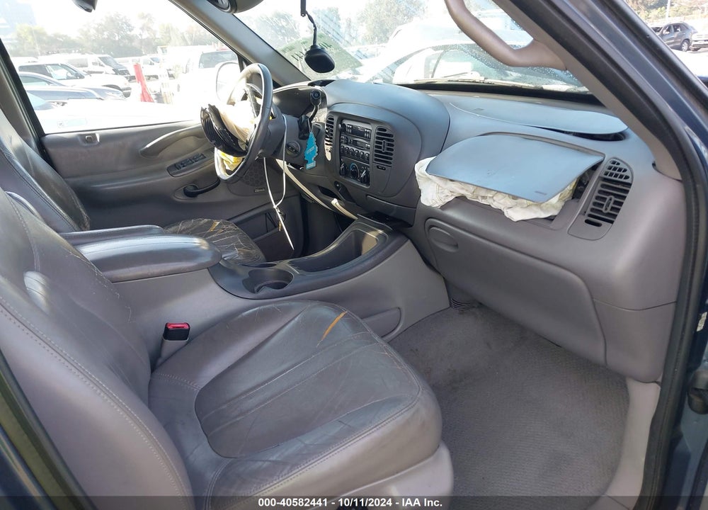 1998 FORD EXPEDITION EDDIE BAUER/XLT VIN: 1FMRU17L8WLA33221