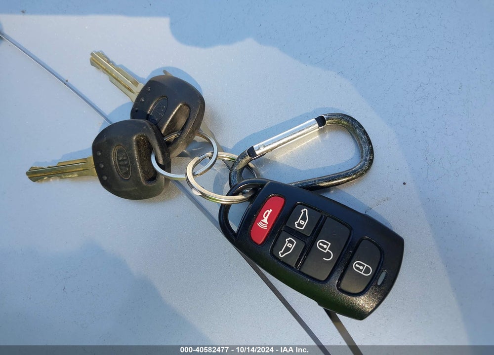 2012 KIA SEDONA LX VIN: KNDMG4C79C6431029