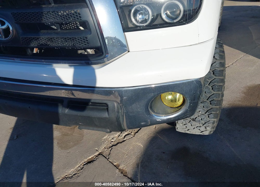 2012 TOYOTA TUNDRA GRADE 5.7L V8 VIN: 5TFDW5F18CX222083