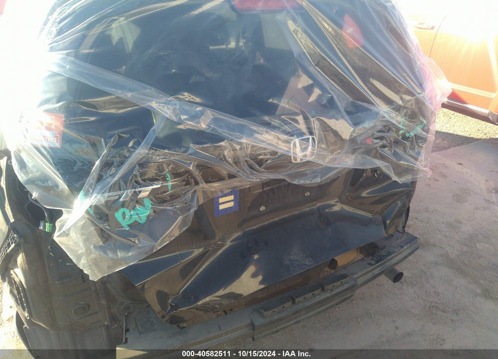 2010 HONDA FIT VIN: JHMGE8H22AC016817