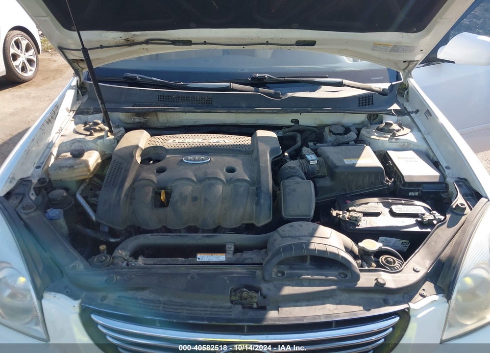 2008 KIA OPTIMA LX VIN: KNAGE123385250423