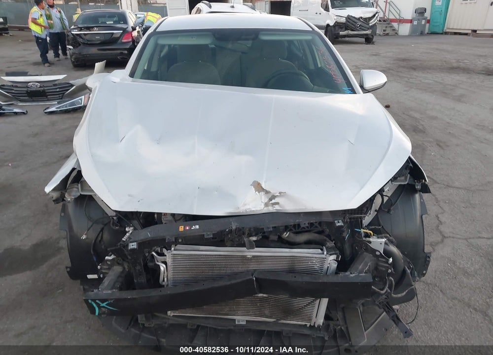 2019 HYUNDAI ELANTRA SE VIN: KMHD74LF4KU761626