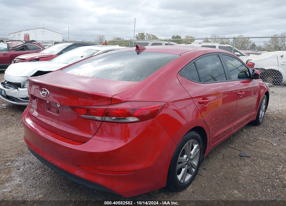 2018 HYUNDAI ELANTRA SEL VIN: KMHD84LF0JU614201