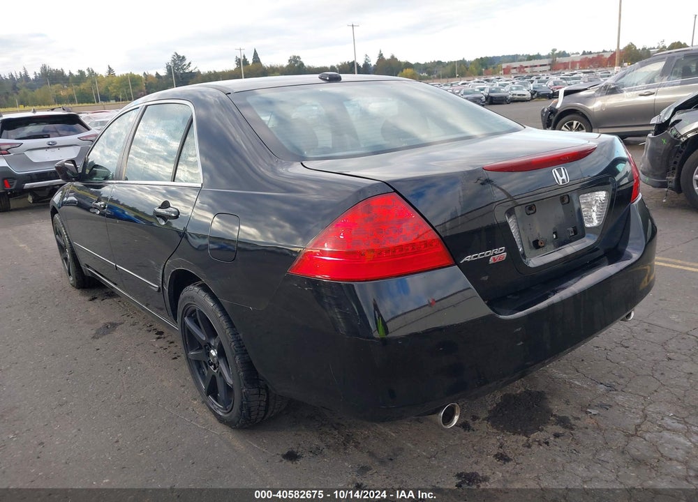 2007 HONDA ACCORD 3.0 EX VIN: 1HGCM65587A044195