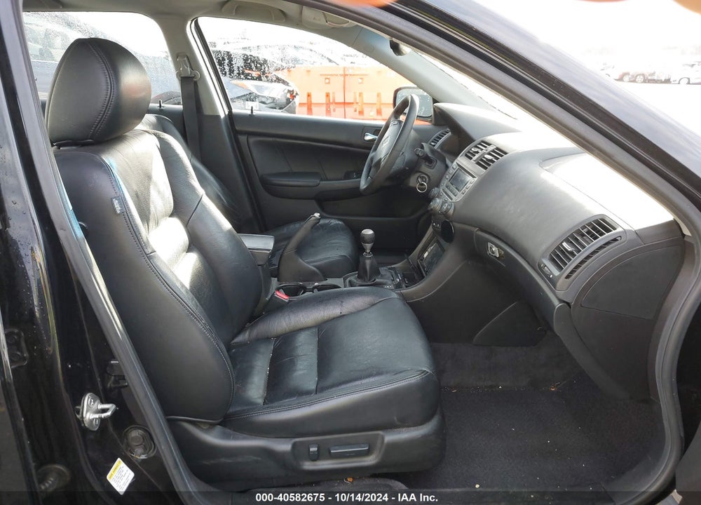 2007 HONDA ACCORD 3.0 EX VIN: 1HGCM65587A044195