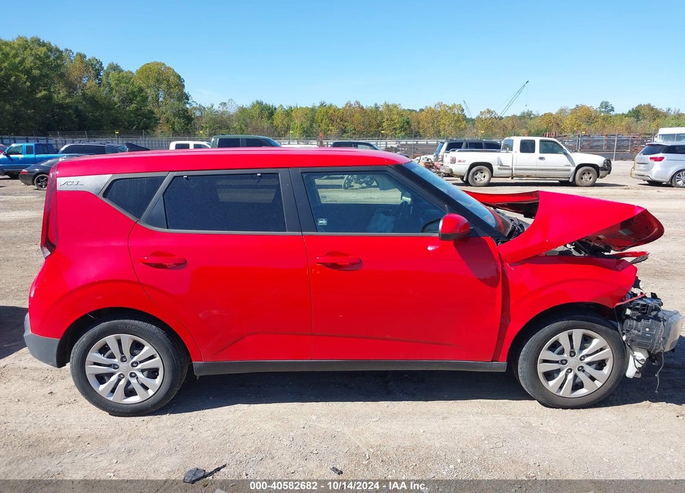 2020 KIA SOUL LX VIN: KNDJ23AU4L7068377