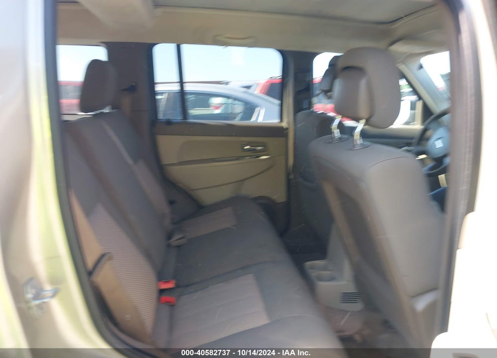 2010 JEEP LIBERTY SPORT VIN: 1J4PP2GK3AW164560