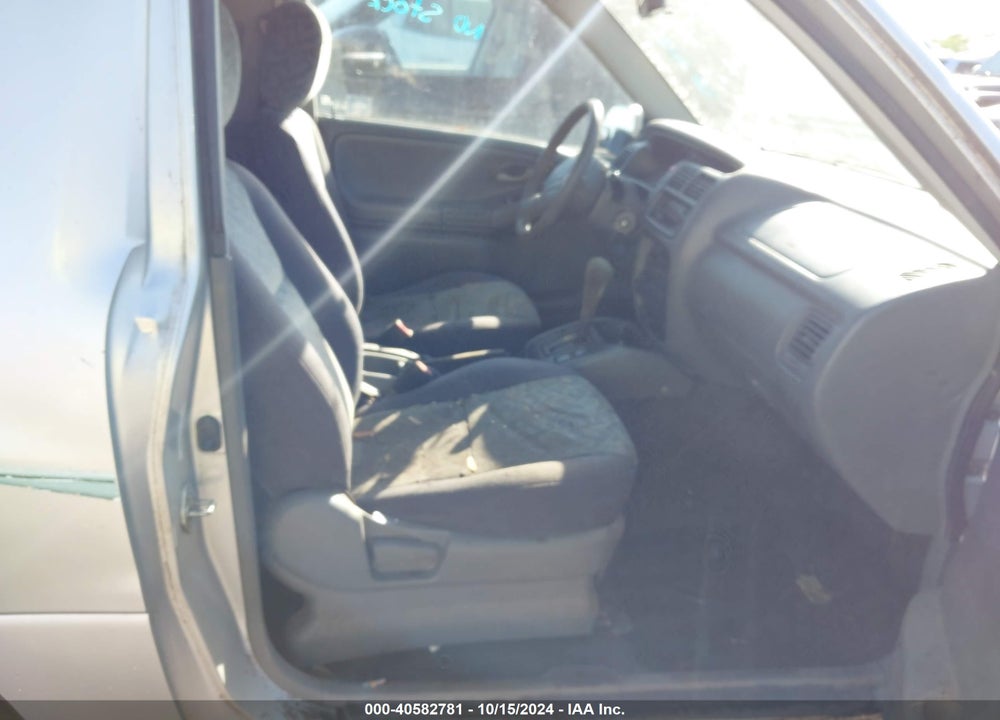 2001 SUZUKI VITARA JLS VIN: 2S3TC52C316103416