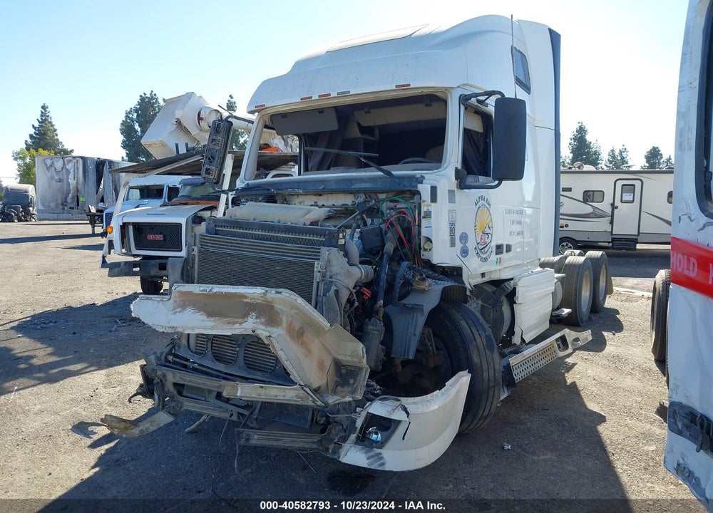 2015 VOLVO VN VNL VIN: 4V4NC9EH6FN927634