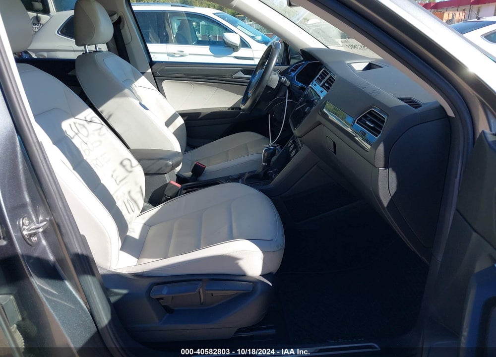 2018 VOLKSWAGEN TIGUAN 2.0T SEL PREMIUM VIN: 3VV4B7AX0JM203535