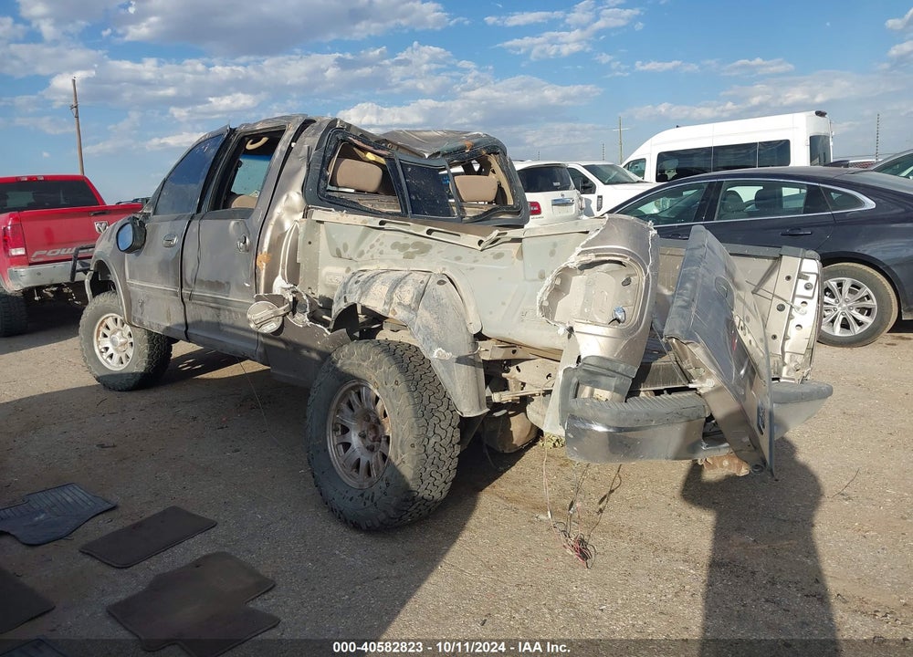 2003 FORD F-150 LARIAT/XLT VIN: 1FTRW08L83KA74568