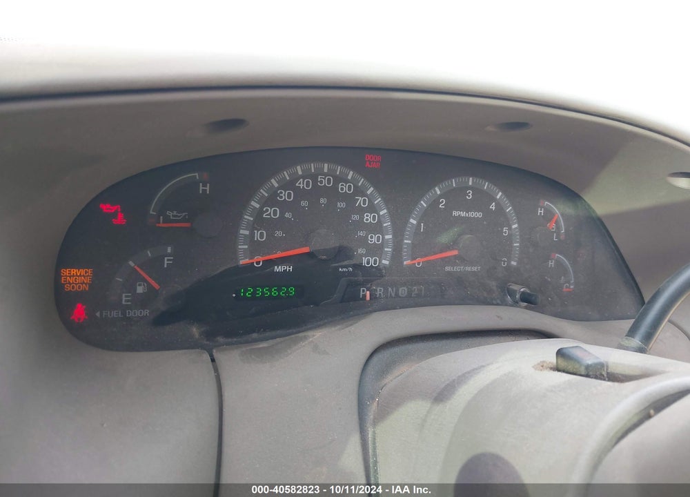 2003 FORD F-150 LARIAT/XLT VIN: 1FTRW08L83KA74568