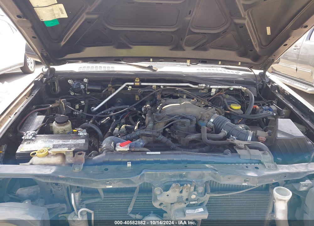2002 NISSAN XTERRA XE VIN: 5N1ED28T72C508600