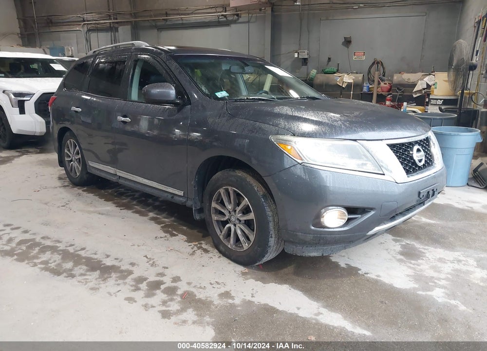 2014 NISSAN PATHFINDER SL VIN: 5N1AR2MM3EC718582
