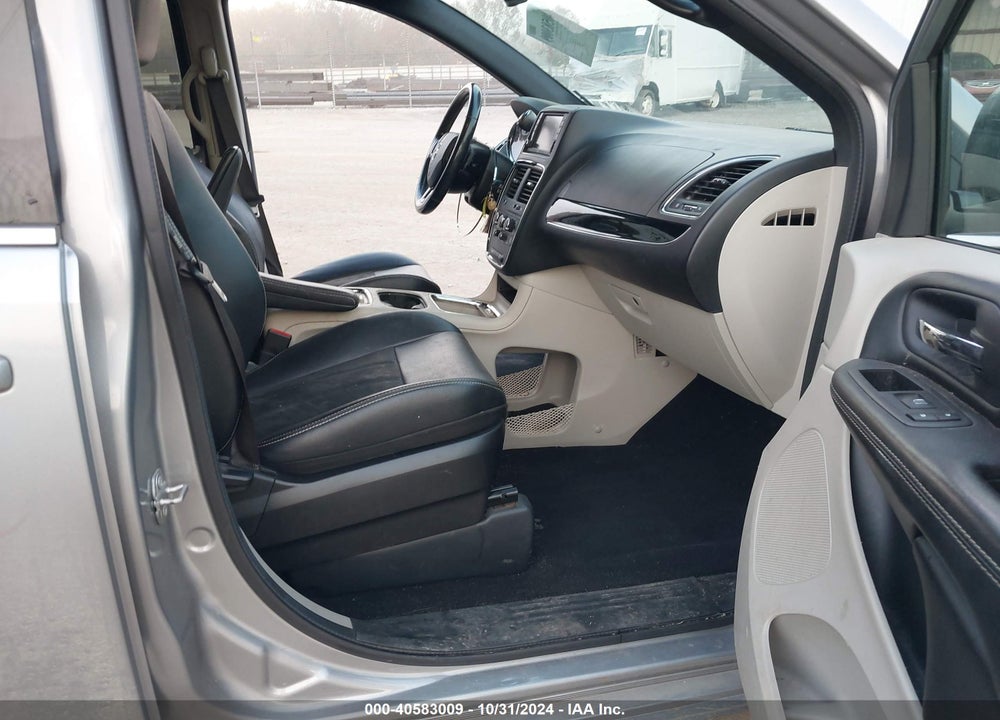 2019 DODGE GRAND CARAVAN SXT VIN: 2C4RDGCG6KR761301