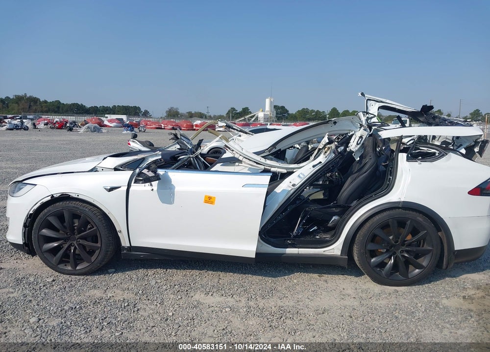 2017 TESLA MODEL X 100D/75D/90D VIN: 5YJXCBE28HF062707