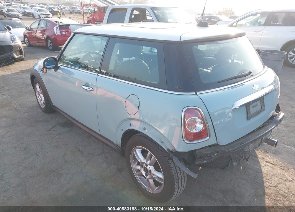 2013 MINI HARDTOP COOPER VIN: WMWSU3C53DT677826