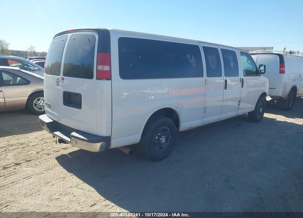 2007 CHEVROLET EXPRESS LS VIN: 1GAHG39U271102015