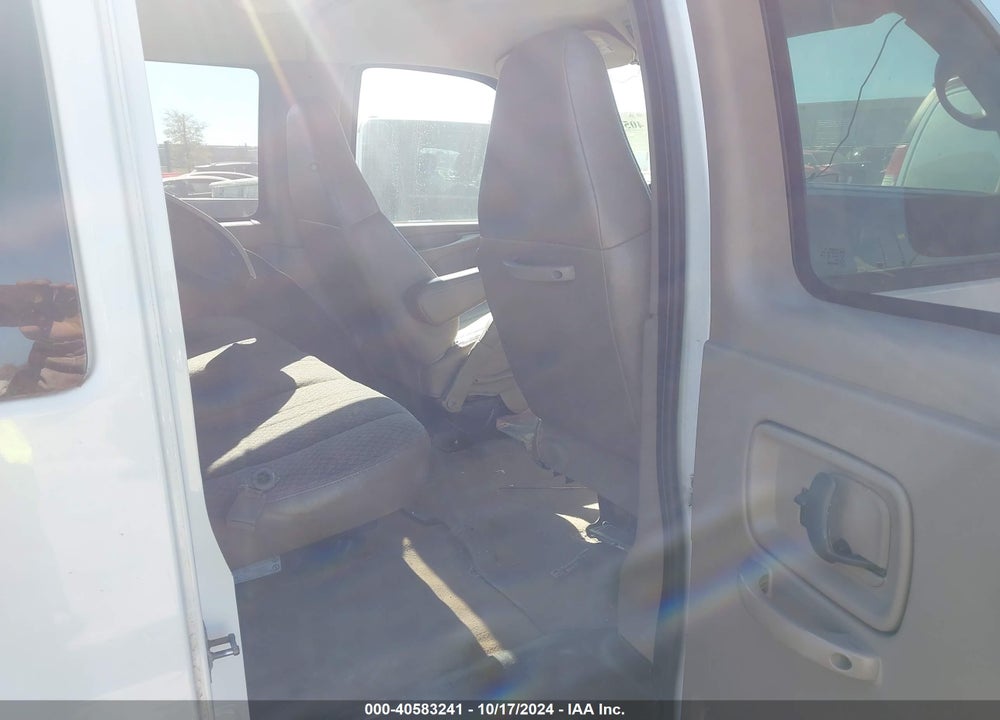 2007 CHEVROLET EXPRESS LS VIN: 1GAHG39U271102015