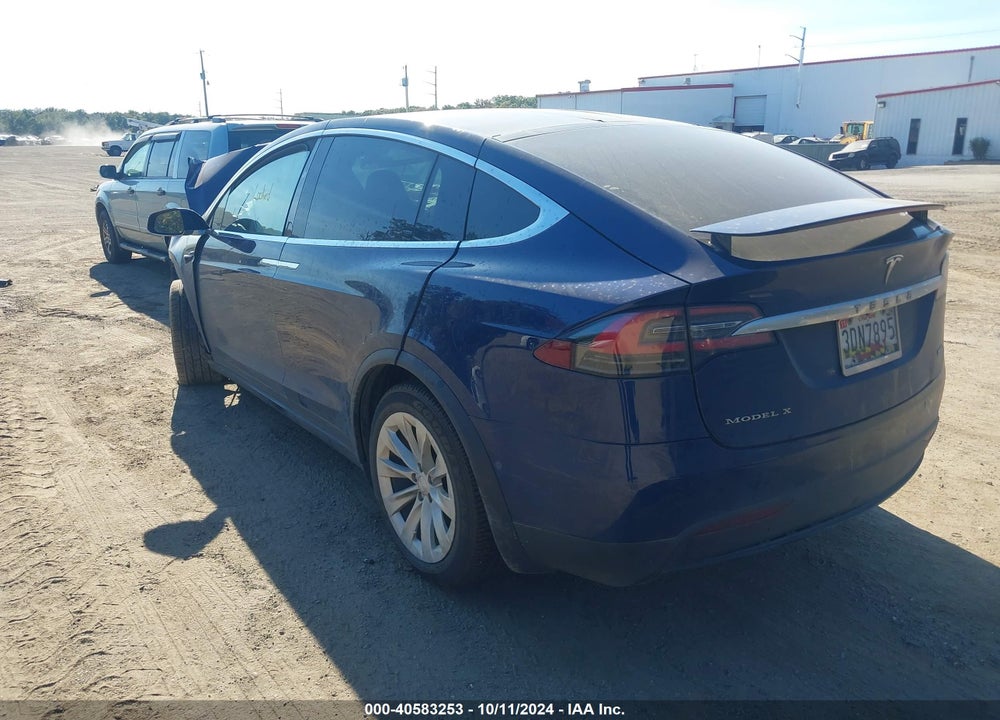 2018 TESLA MODEL X 100D/75D/P100D VIN: 5YJXCBE29JF120846