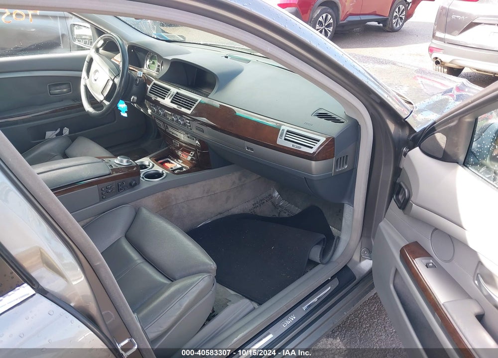 2006 BMW 750LI VIN: WBAHN83576DT33918