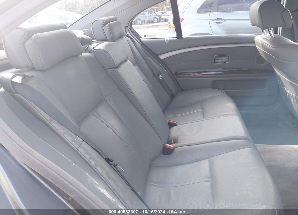 2006 BMW 750LI VIN: WBAHN83576DT33918