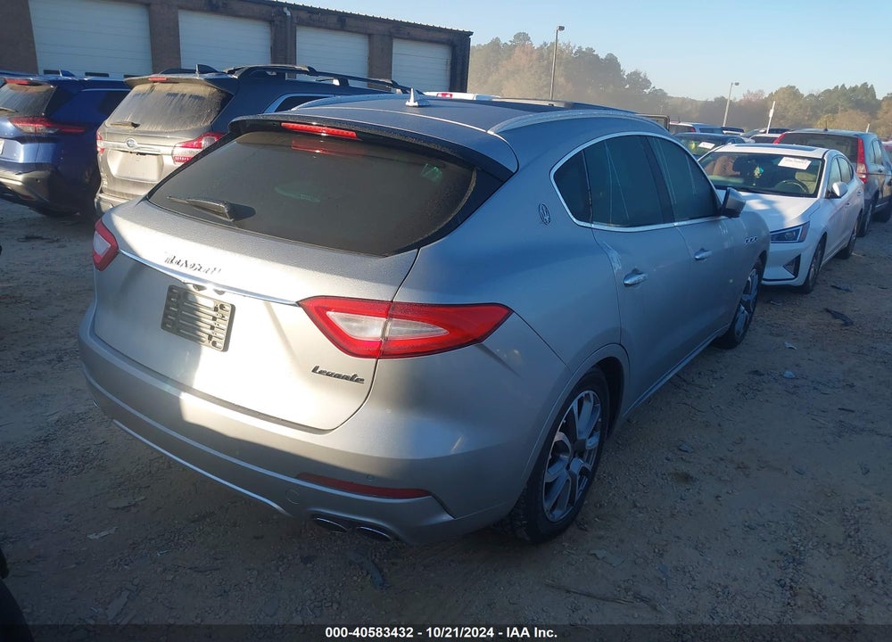 2017 MASERATI LEVANTE VIN: ZN661XUL2HX245243