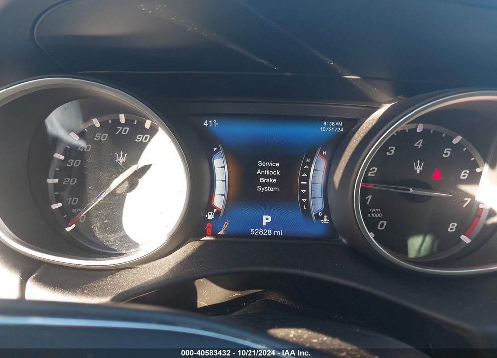 2017 MASERATI LEVANTE VIN: ZN661XUL2HX245243
