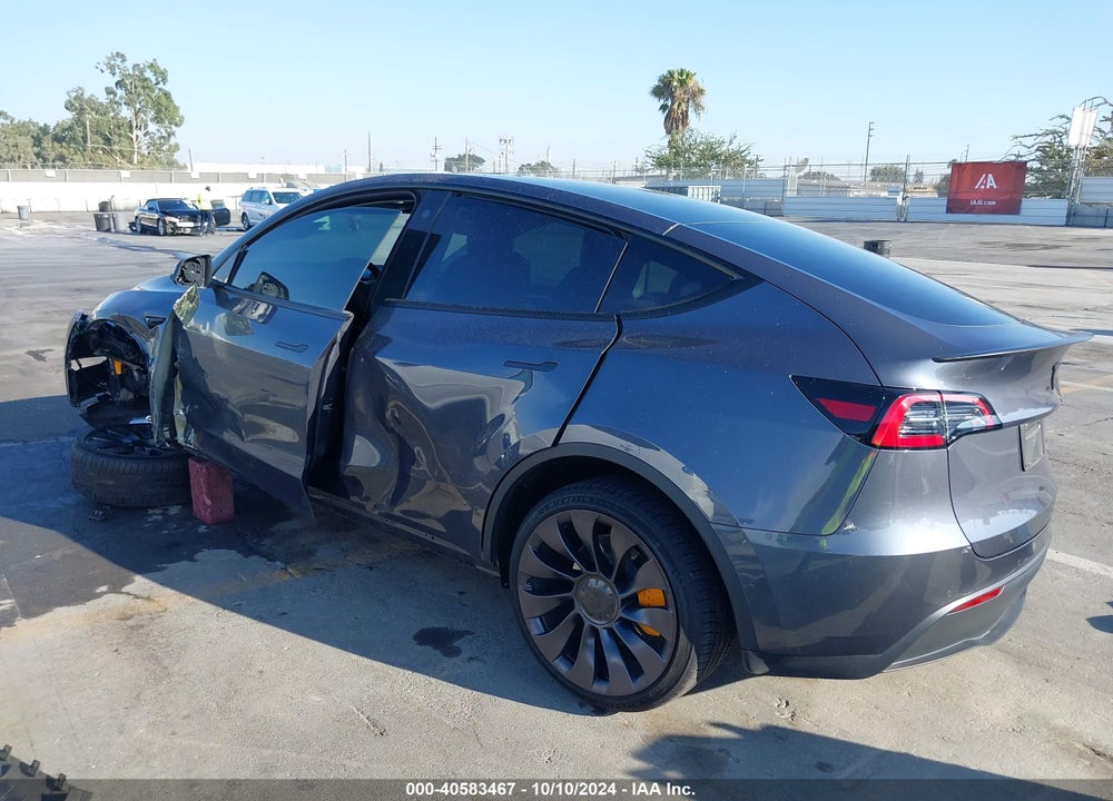 2022 TESLA MODEL Y PERFORMANCE DUAL MOTOR ALL-WHEEL DRIVE VIN: 7SAYGDEF3NF561002