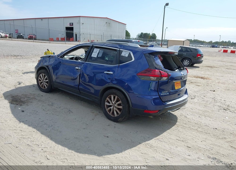 2018 NISSAN ROGUE SV VIN: JN8AT2MT0JW490440