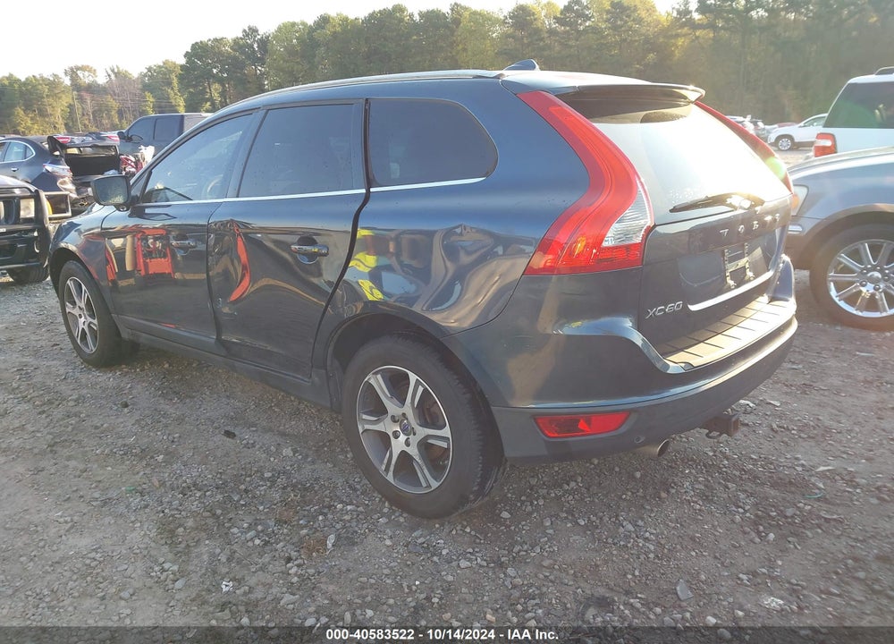 2011 VOLVO XC60 T6/T6 R-DESIGN VIN: YV4902DZ2B2194224