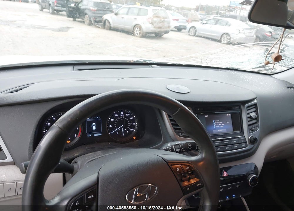 2017 HYUNDAI TUCSON SPORT VIN: KM8J3CA21HU310025