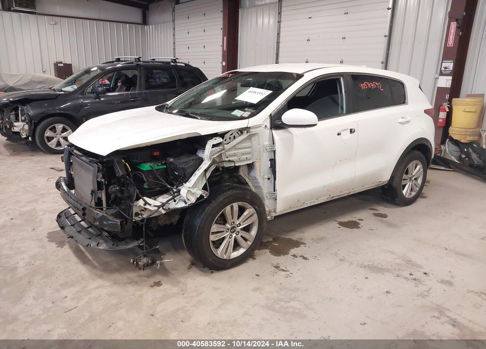 2018 KIA SPORTAGE LX VIN: KNDPMCAC3J7488737
