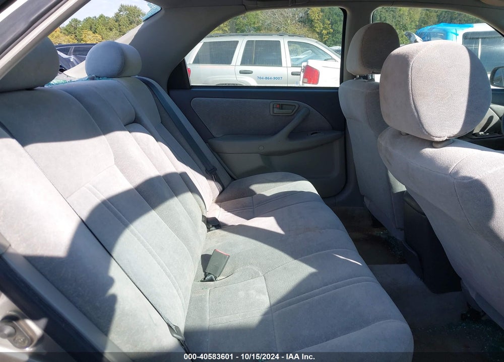 1998 TOYOTA CAMRY LE VIN: 4T1BG22KXWU250907