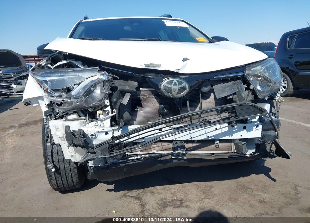2018 TOYOTA RAV4 LE VIN: JTMZFREV8JJ735769