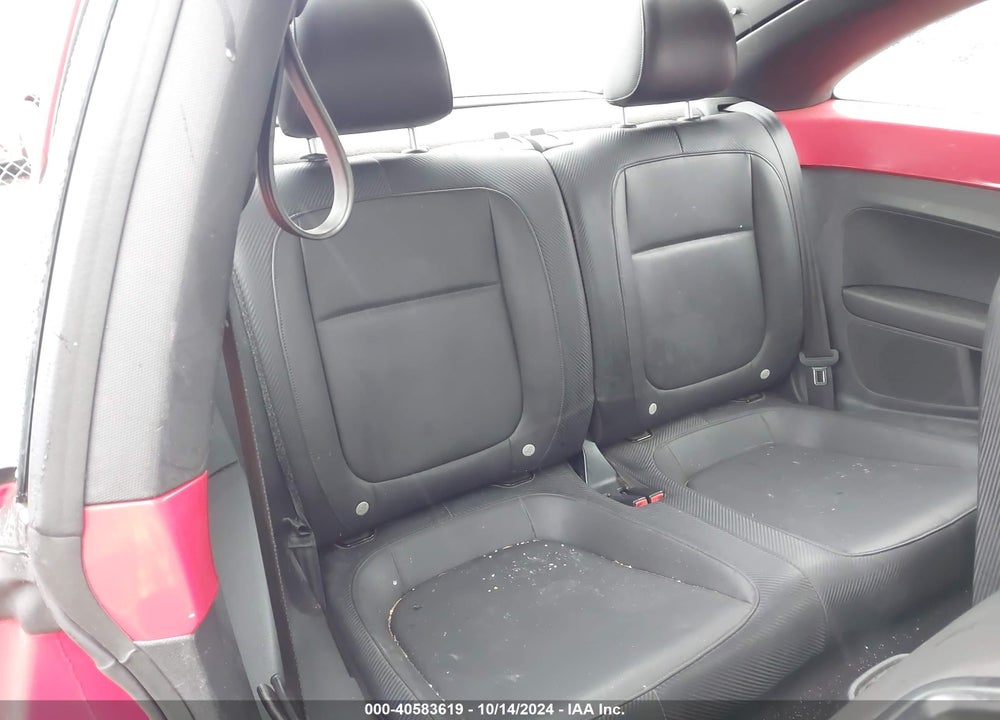 2012 VOLKSWAGEN BEETLE 2.5L VIN: 3VWHP7AT7CM632895