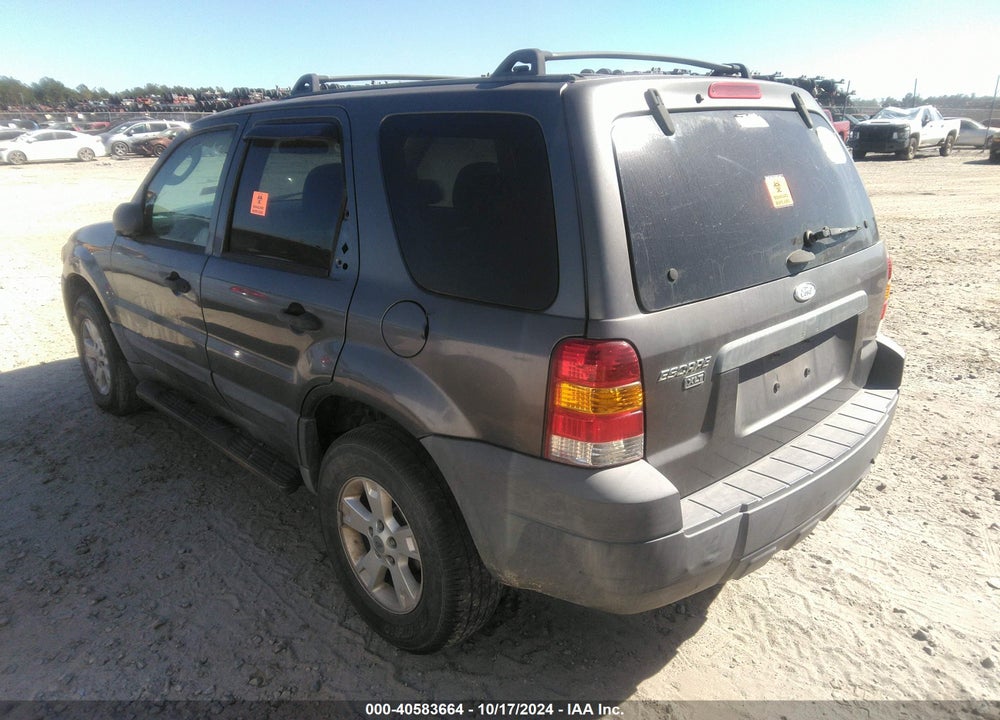 2005 FORD ESCAPE XLT VIN: 1FMYU03195KB12329