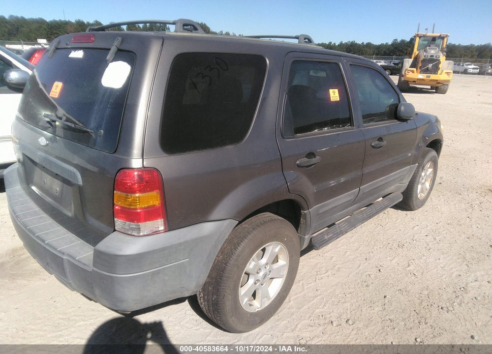 2005 FORD ESCAPE XLT VIN: 1FMYU03195KB12329