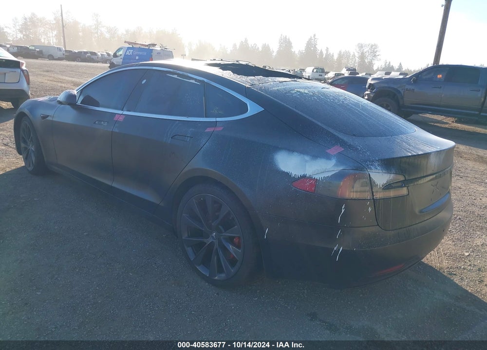 2018 TESLA MODEL S 100D/75D/P100D VIN: 5YJSA1E43JF258684