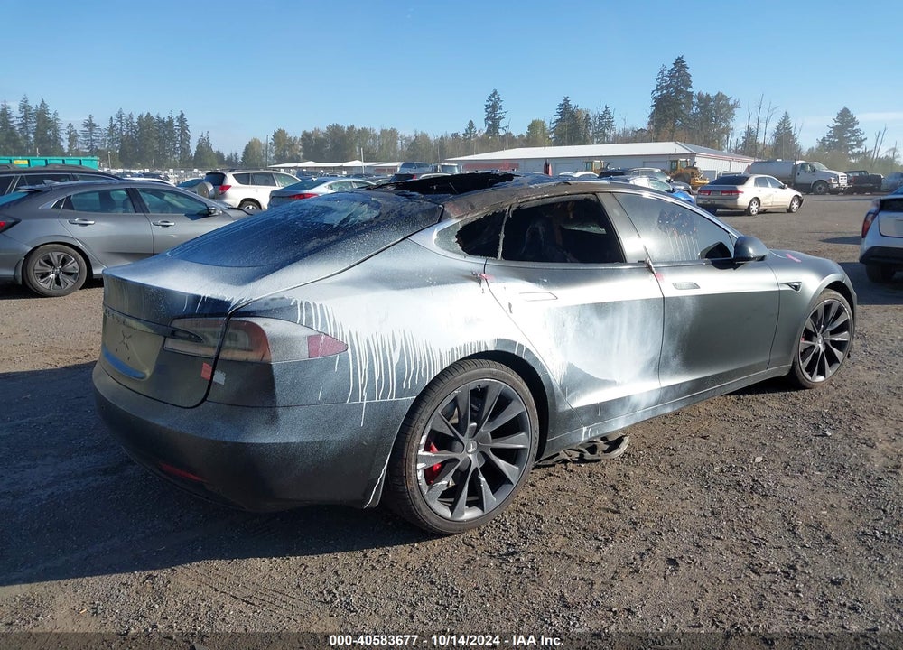 2018 TESLA MODEL S 100D/75D/P100D VIN: 5YJSA1E43JF258684