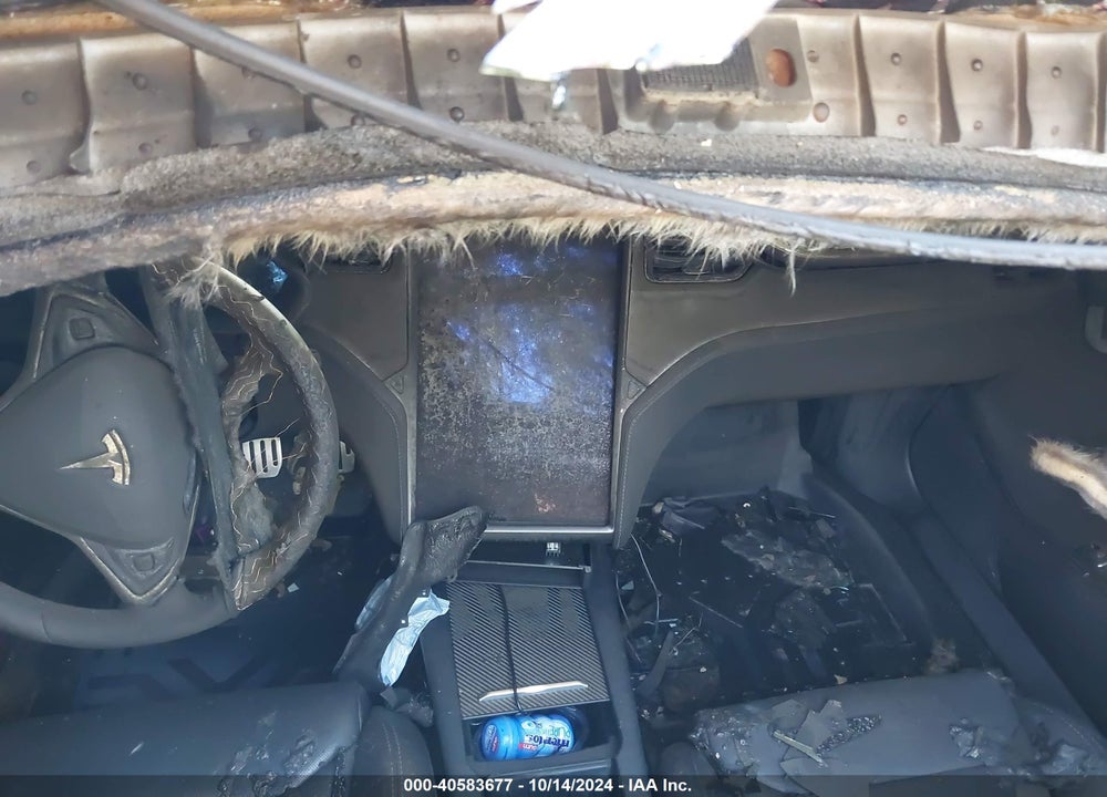 2018 TESLA MODEL S 100D/75D/P100D VIN: 5YJSA1E43JF258684