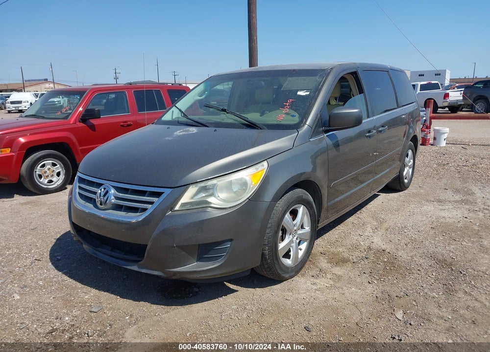 2010 VOLKSWAGEN ROUTAN SE VIN: 2V4RW3D15AR272681