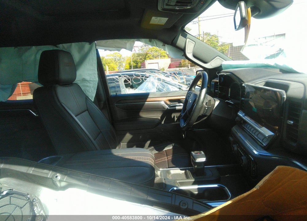 2024 CHEVROLET SILVERADO 1500 VIN: 1GCUDJEL0RZ106682