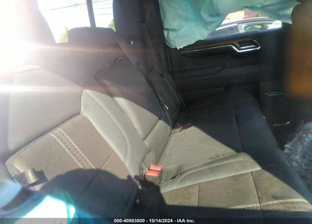 2024 CHEVROLET SILVERADO 1500 VIN: 1GCUDJEL0RZ106682