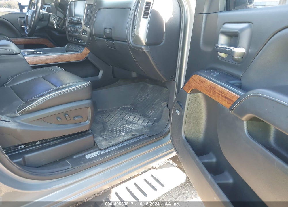 2017 CHEVROLET SILVERADO 2500HD HIGH COUNTRY VIN: 1GC1KXEG0HF191117
